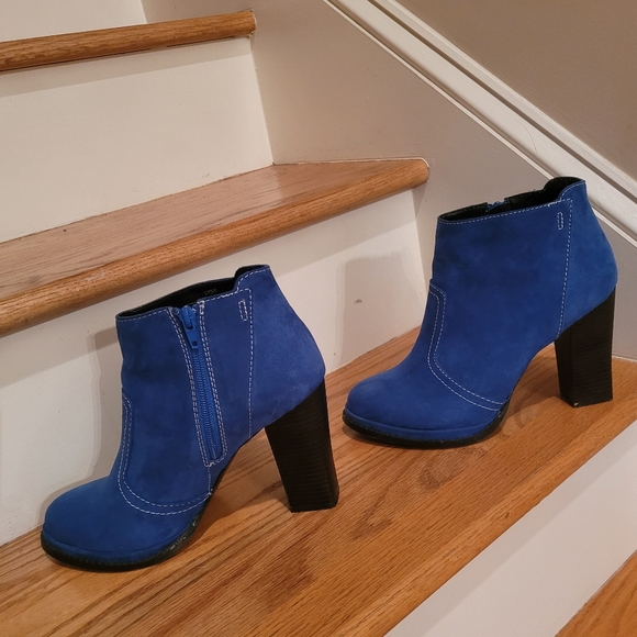 Leila Stone Blue Faux Suede Booties - Picture 3 of 5